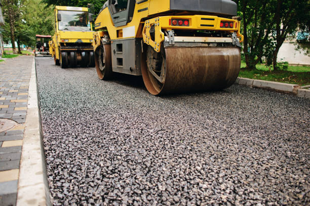 Best Driveway Paving Contractor  in Russell, KS